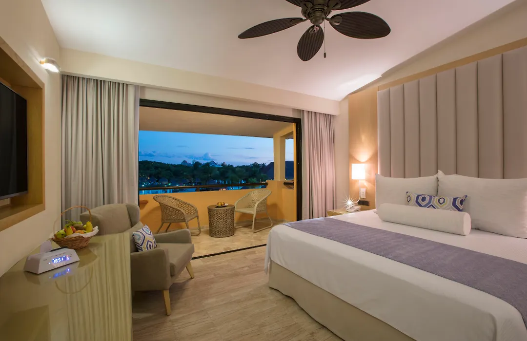 Grand Palladium Select White Sand Resort & Spa-1